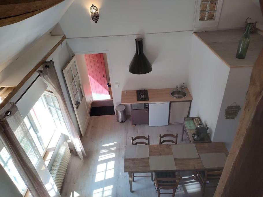 فيلا Le Ptit Loft Brechamps المظهر الخارجي الصورة